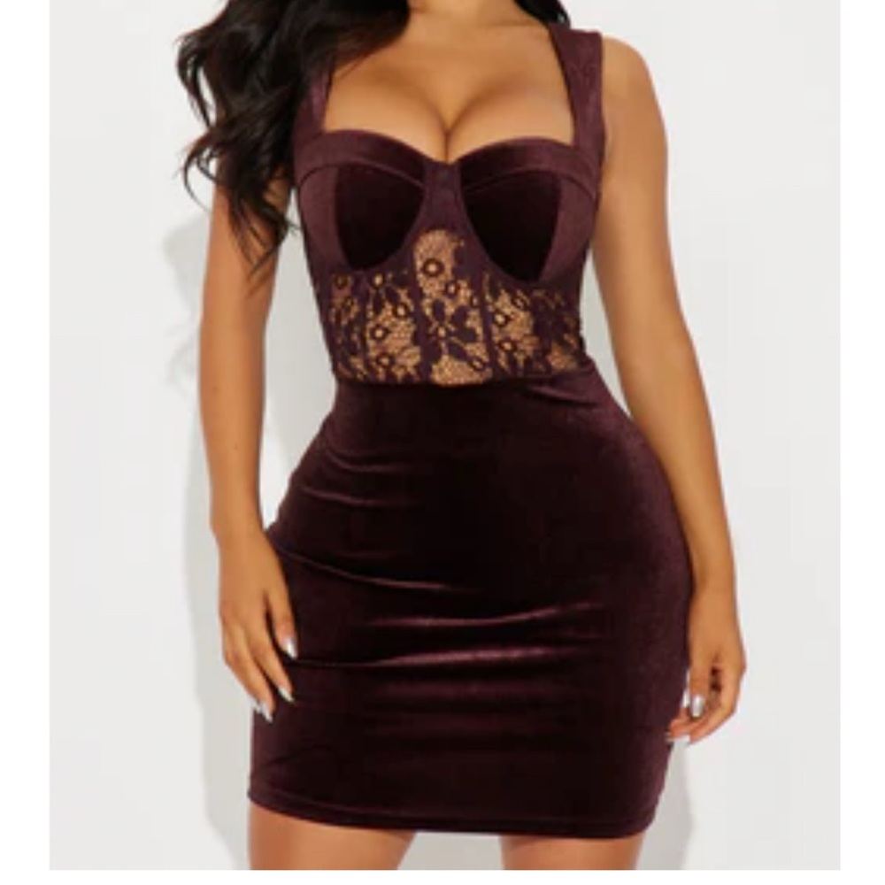 Elegant Burgundy Lace Dress